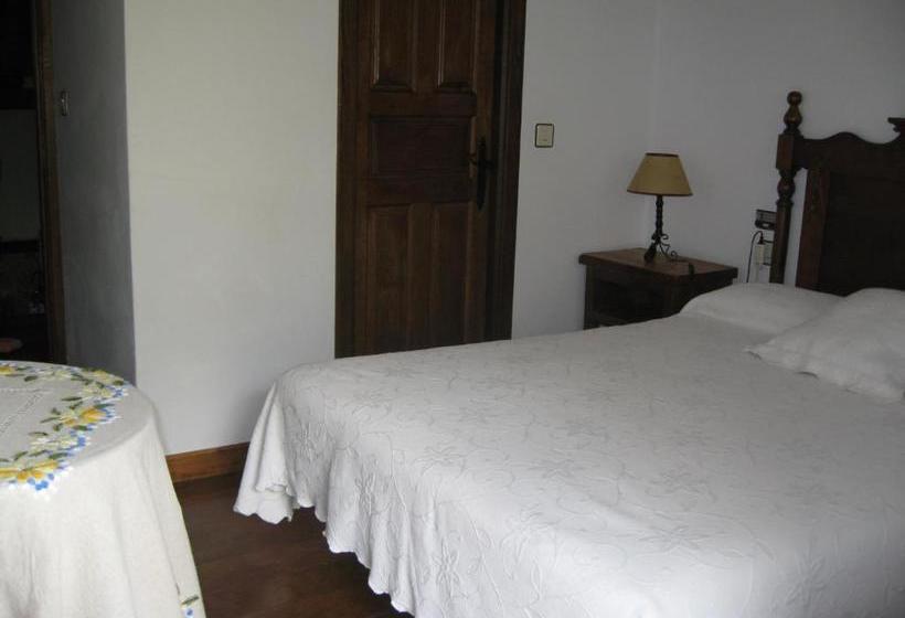 ユースホステル Posada Torcaz