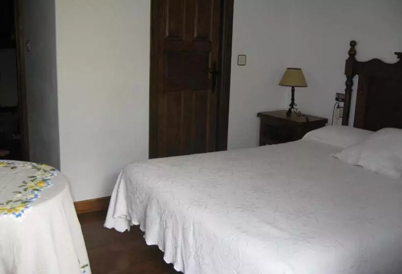 ユースホステル Posada Torcaz