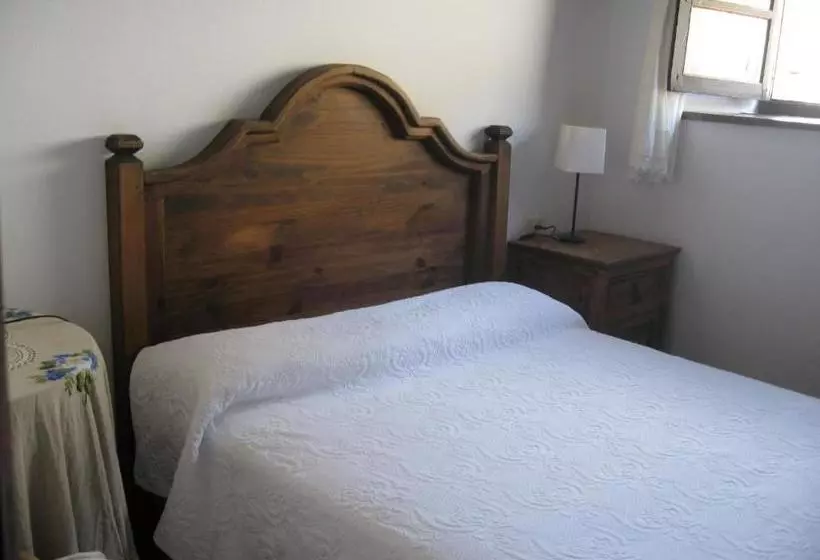 ユースホステル Posada Torcaz