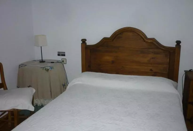 ユースホステル Posada Torcaz