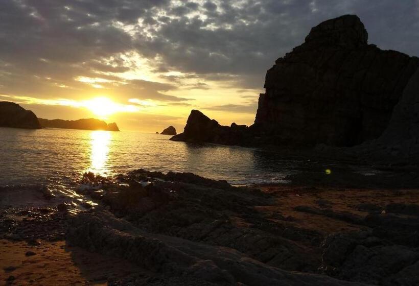 פנסיון Hostal La Picota