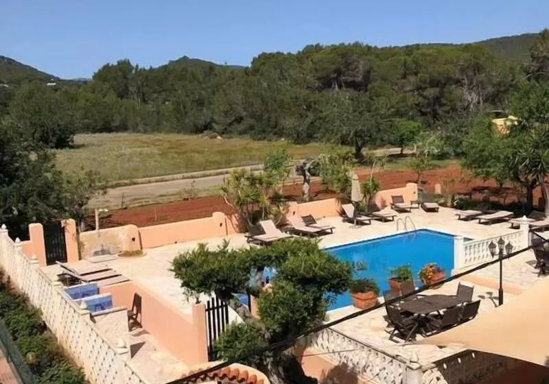 Hostal Restaurante Pou Des Lleó