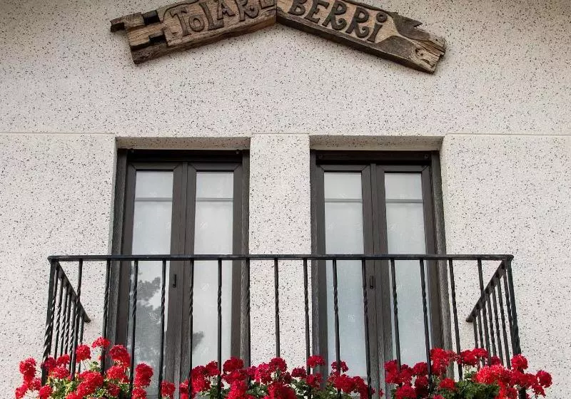 Majatalo Tolare Berri