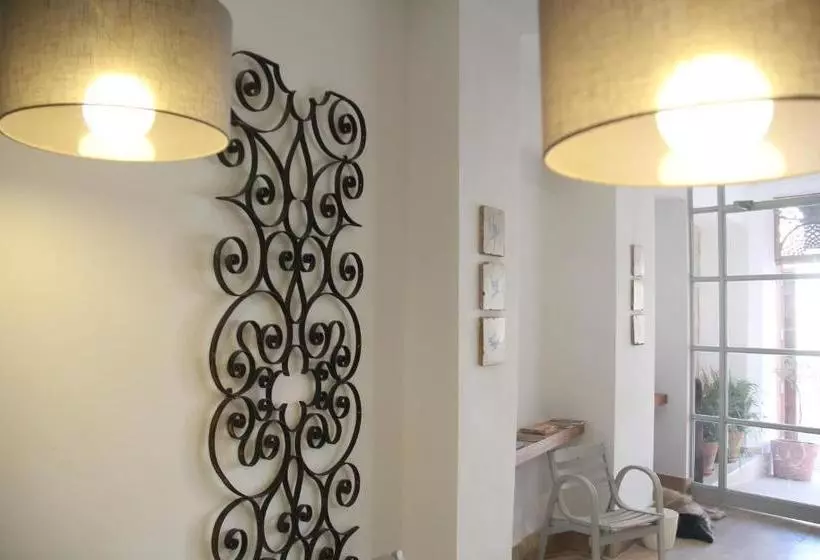 Las Coles Apartasuites