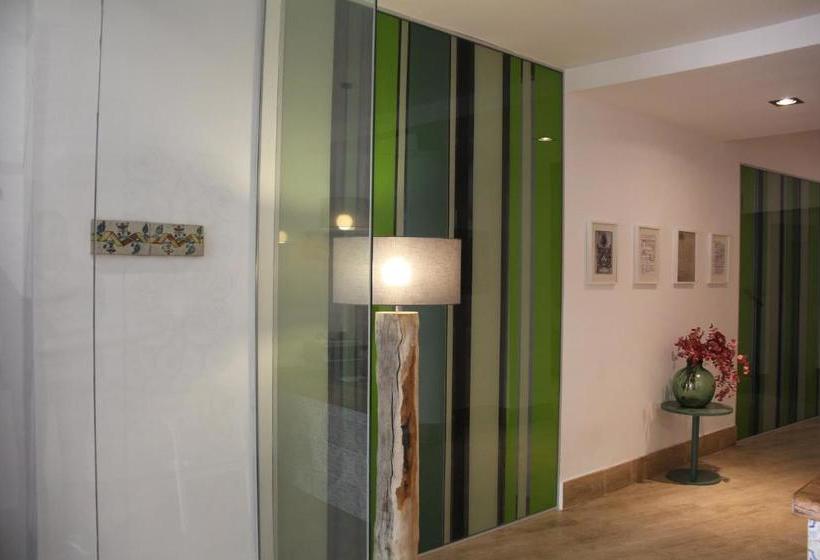 Las Coles Apartasuites