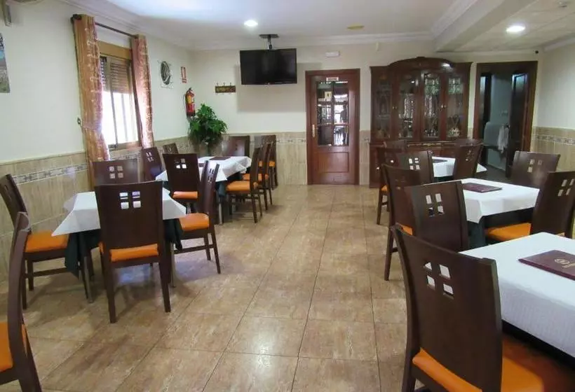 پانسیون Hostal Restaurante El Paraíso