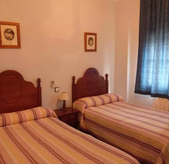 ペンション Hostal Restaurante Las Canteras