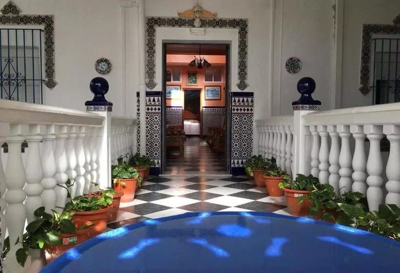 Majatalo Hostal Sevillana I