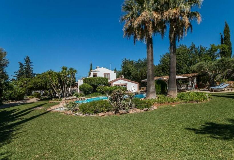 هتل Casa Belaventura