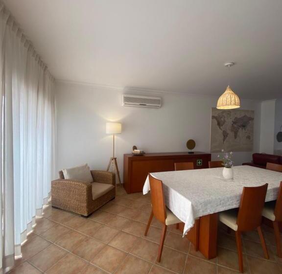 بنسيون Aloha Burgau Guesthouse