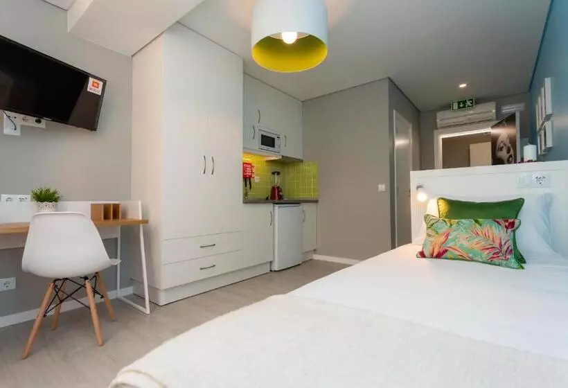 Pensió Chic Studios