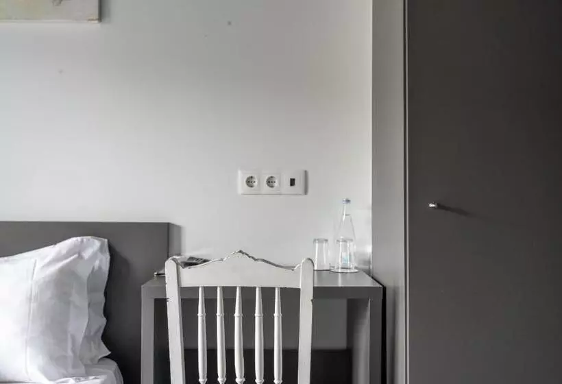 Majatalo Residencial Kuarenta&um