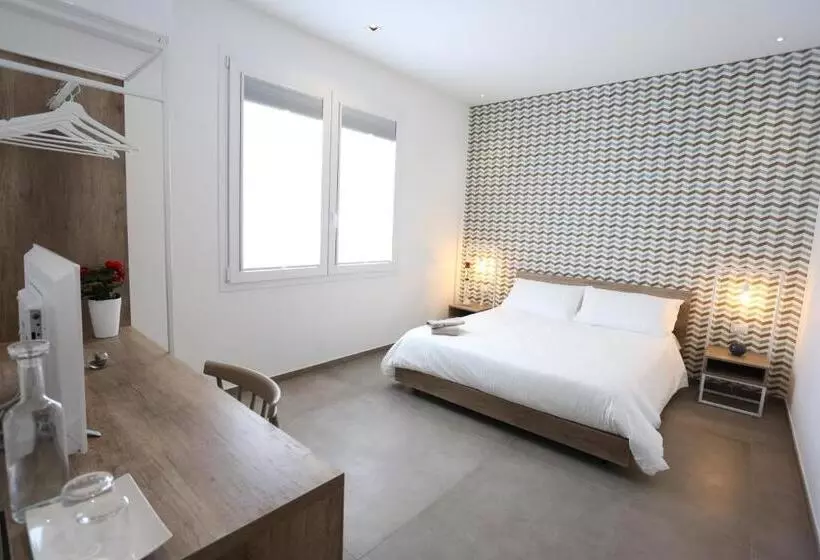 پانسیون Aurienzia