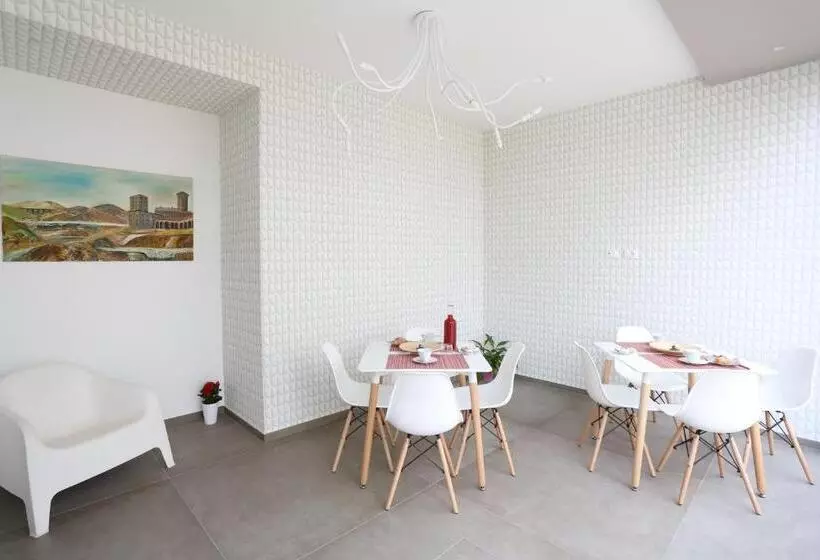 پانسیون Aurienzia