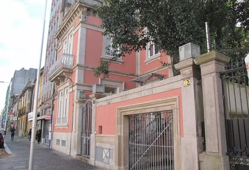 پانسیون Koolhouse Porto