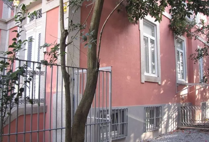 پانسیون Koolhouse Porto