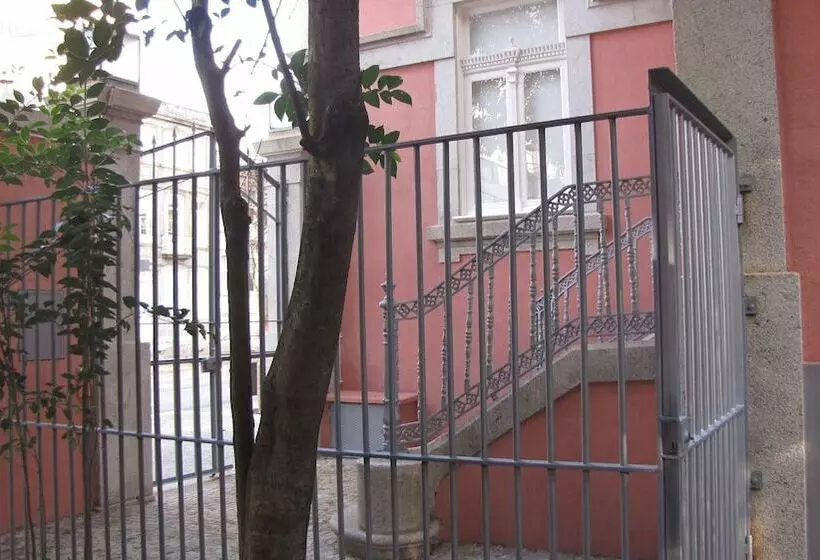 پانسیون Koolhouse Porto