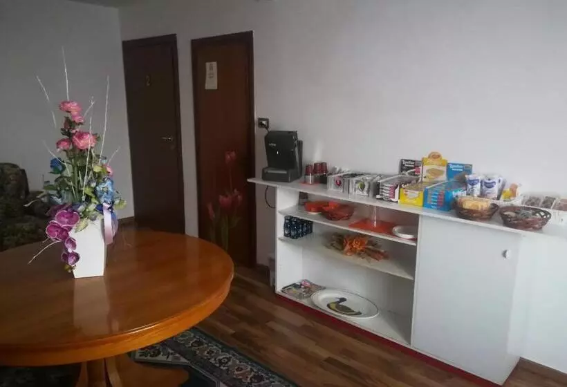 ユースホステル Le Camille Ristorante Pizzeria & Locanda