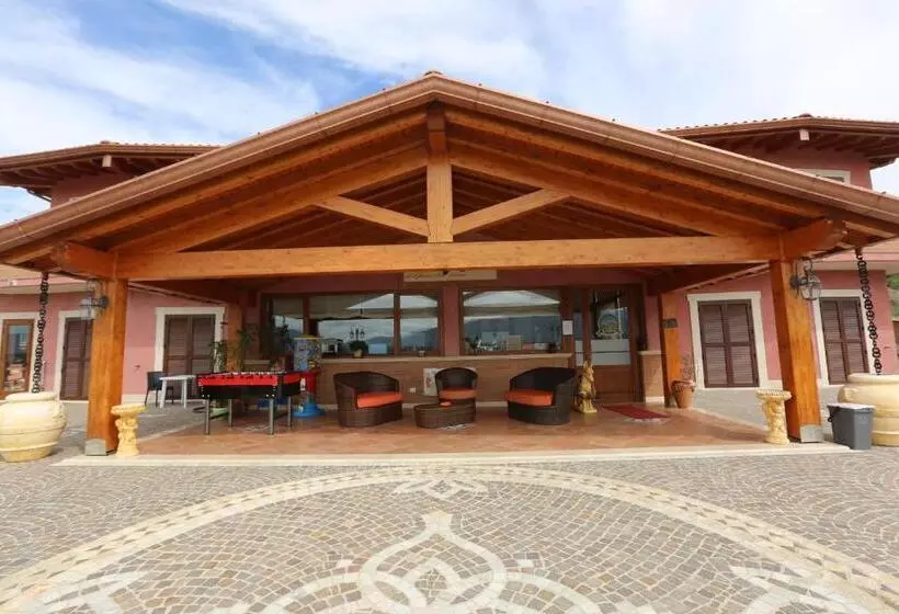 Agriturismo Ciociaro  Il Colle  Hotel Ristorante