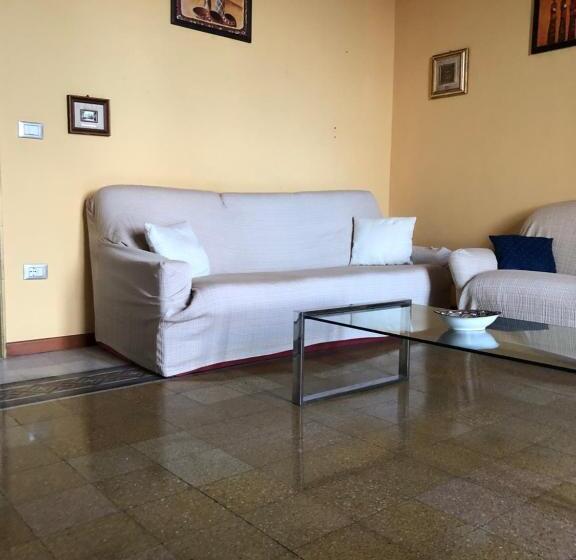 بنسيون B&b Rosita