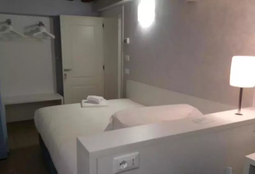 Pension Maison D'elite Guest House