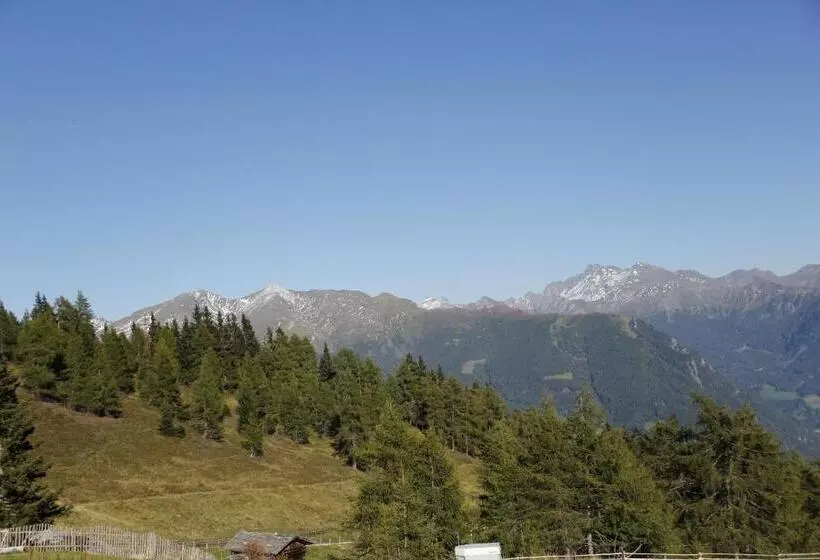 ユースホステル Gasthaus Furlhütte