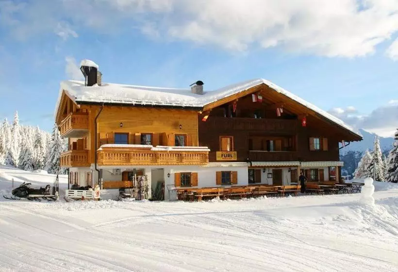 ユースホステル Gasthaus Furlhütte