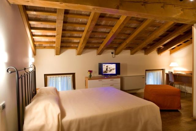 فندق Le Canossiane