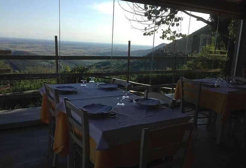 בית מלון כפרי Agriturismo Alto Venda