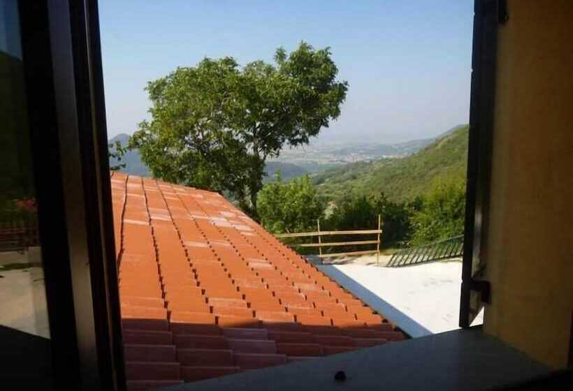 בית מלון כפרי Agriturismo Alto Venda