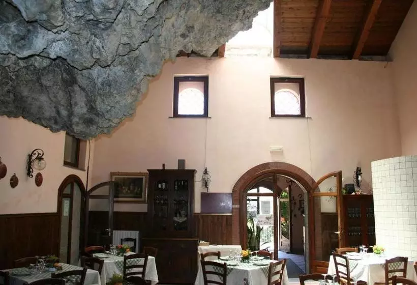 ホテル Agriturismo La Grotta