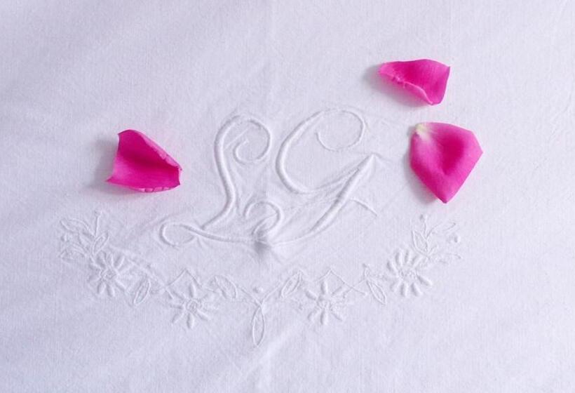 פנסיון La Pecora Nera