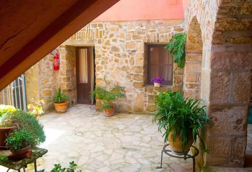 ホテル Agriturismo Fattoria Di Grenne