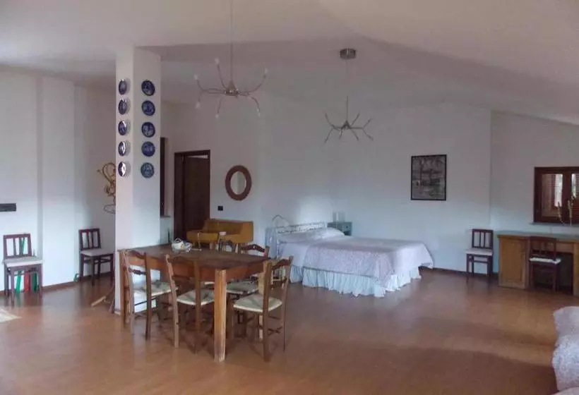 ユースホステル L'erbavoglio