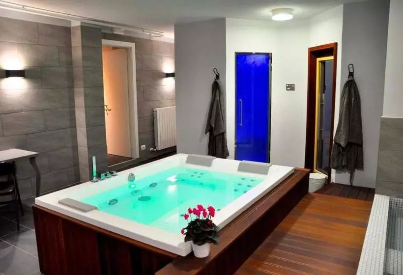 ユースホステル L'erbavoglio