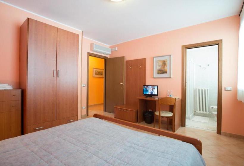 Отель Colli Berici