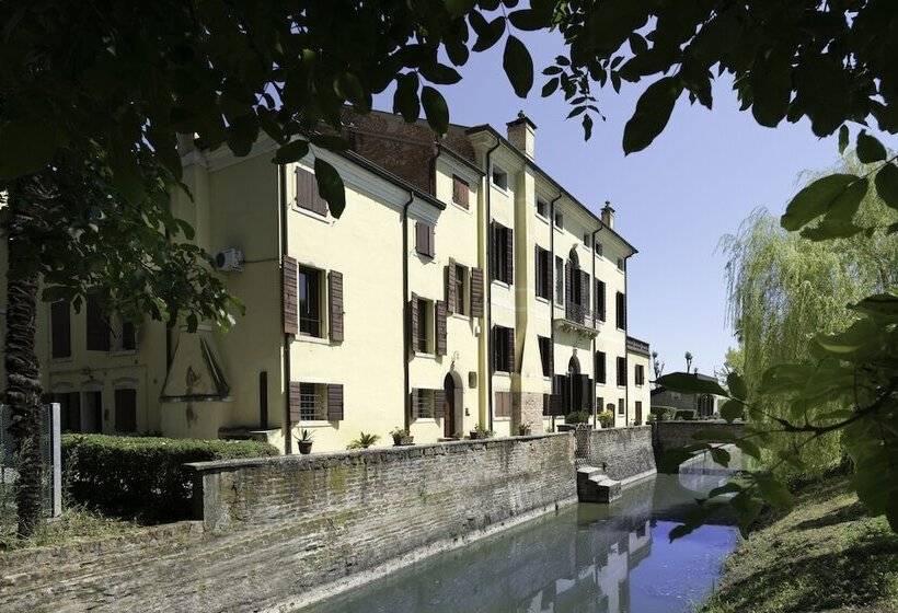 בית מלון כפרי Agriturismo Villa Selvatico