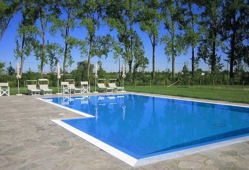 Hotelli Agriturismo Villa Selvatico
