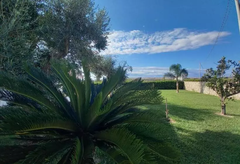 هتل Agriturismo Casa Del Peperoncino