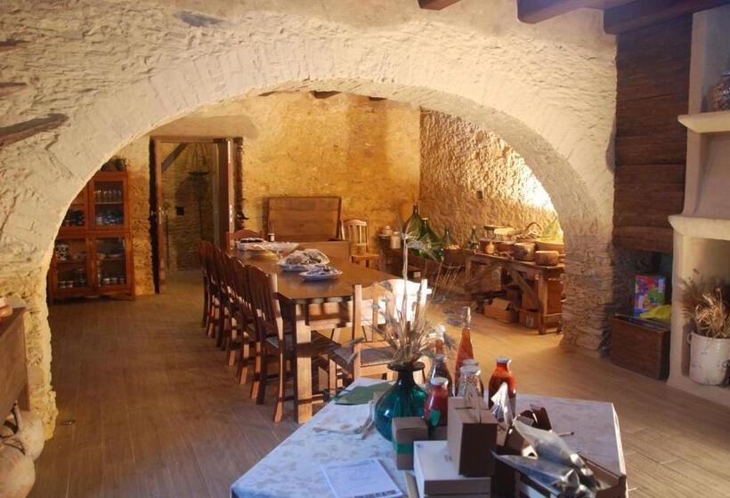 בית מלון כפרי Villa Cirimarco