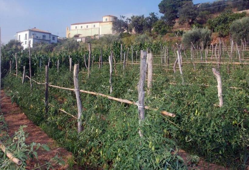 בית מלון כפרי Villa Cirimarco