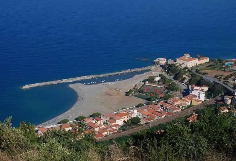 ホテル Villa Cirimarco