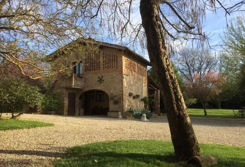 ホテル Agriturismo Poggio Salvi
