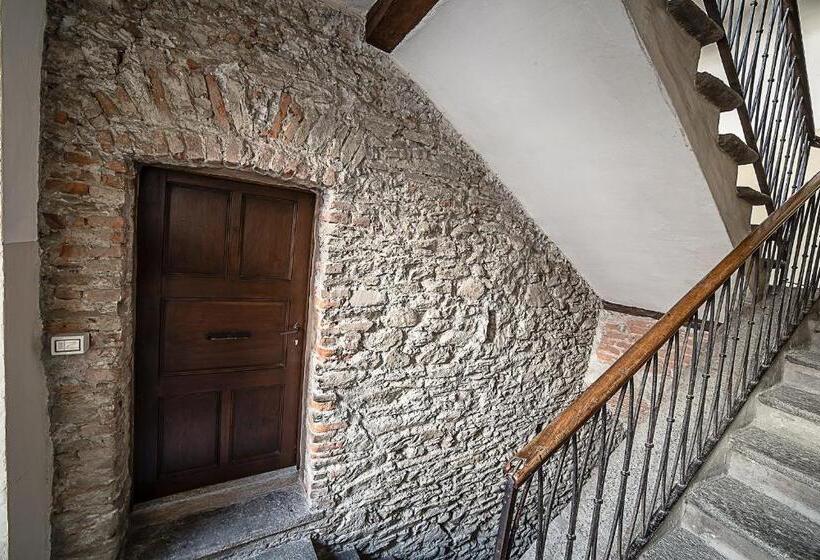 پانسیون Domus Antica Aosta