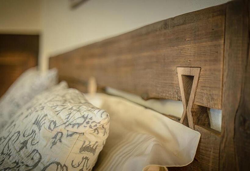 پانسیون Domus Antica Aosta