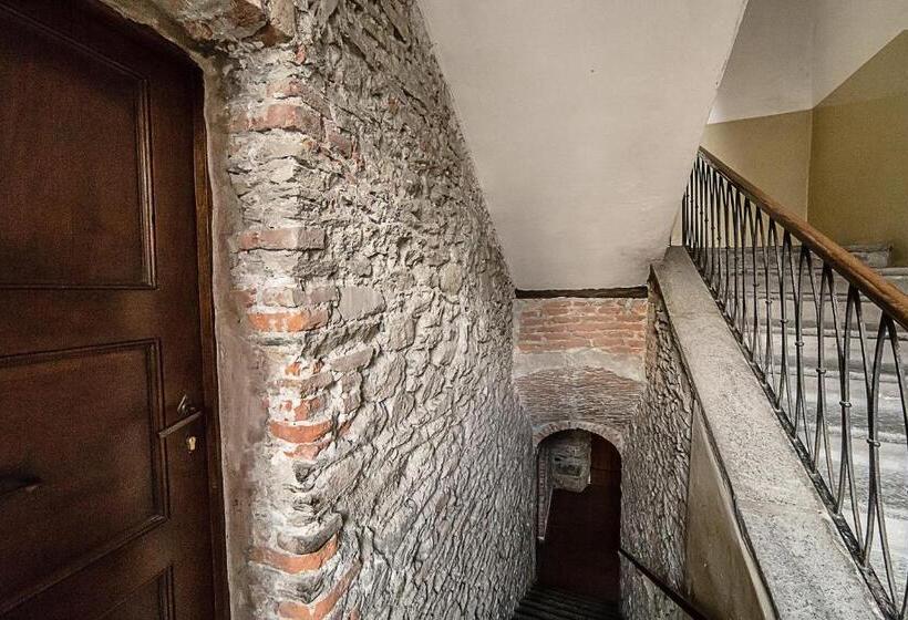 پانسیون Domus Antica Aosta