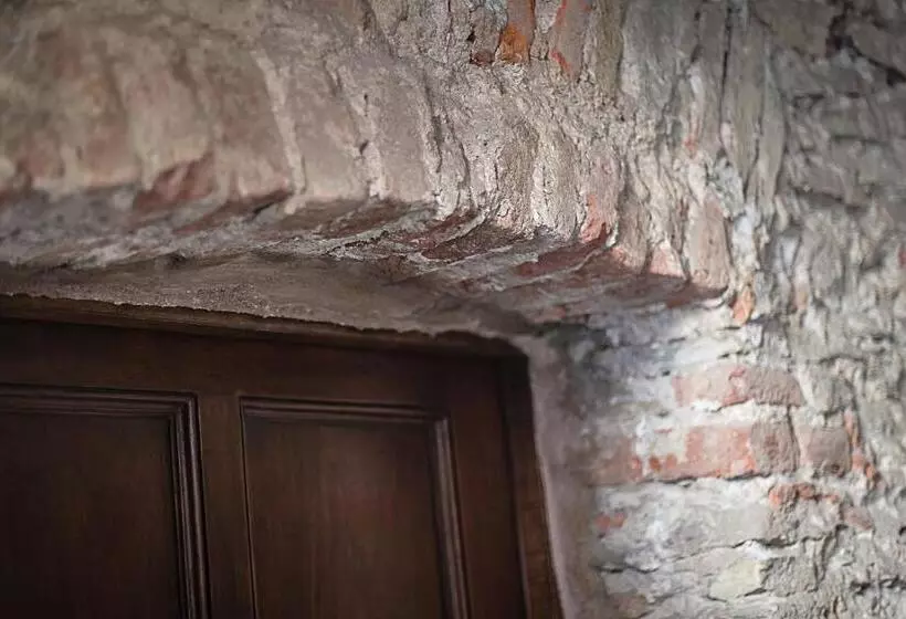 پانسیون Domus Antica Aosta