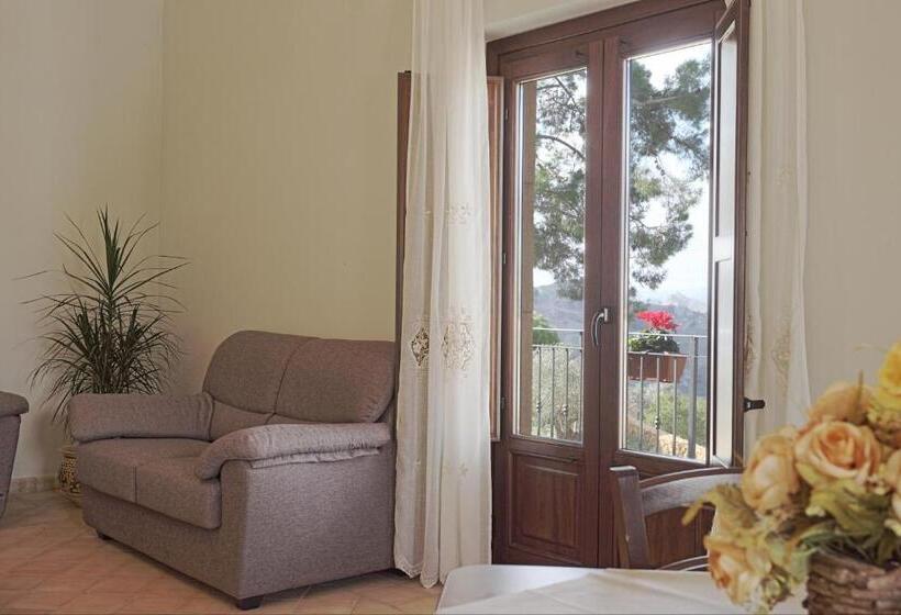 בית מלון כפרי Agriturismo Feudo Muxarello