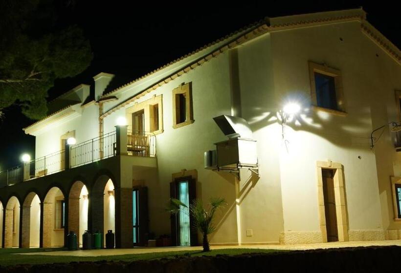 בית מלון כפרי Agriturismo Feudo Muxarello