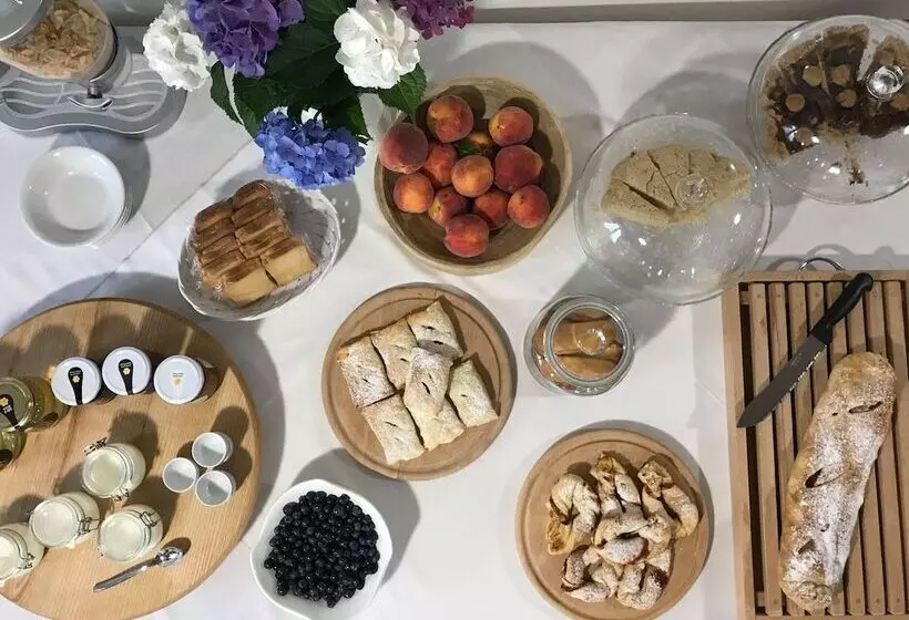 ホテル Agriturismo La Biandrina